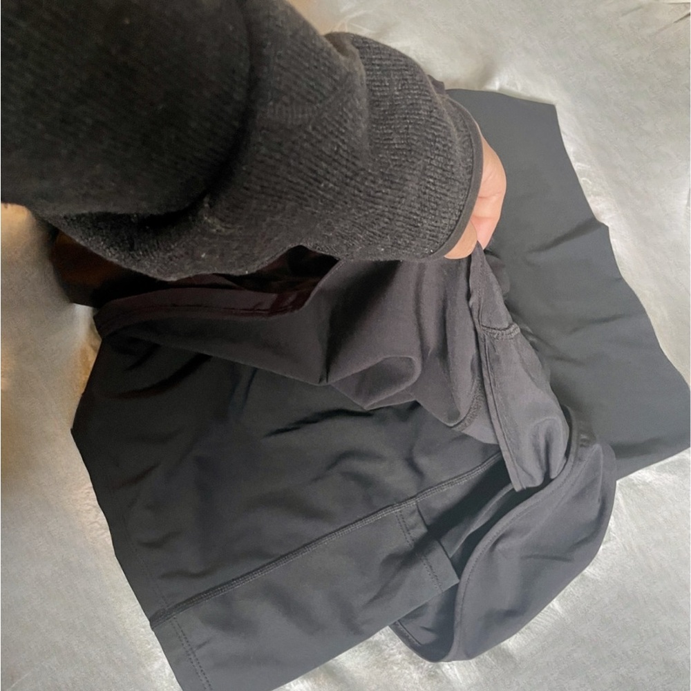 Shorts - Picture 2 of 6